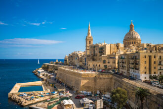 Por que vale a pena voar para Malta no inverno?